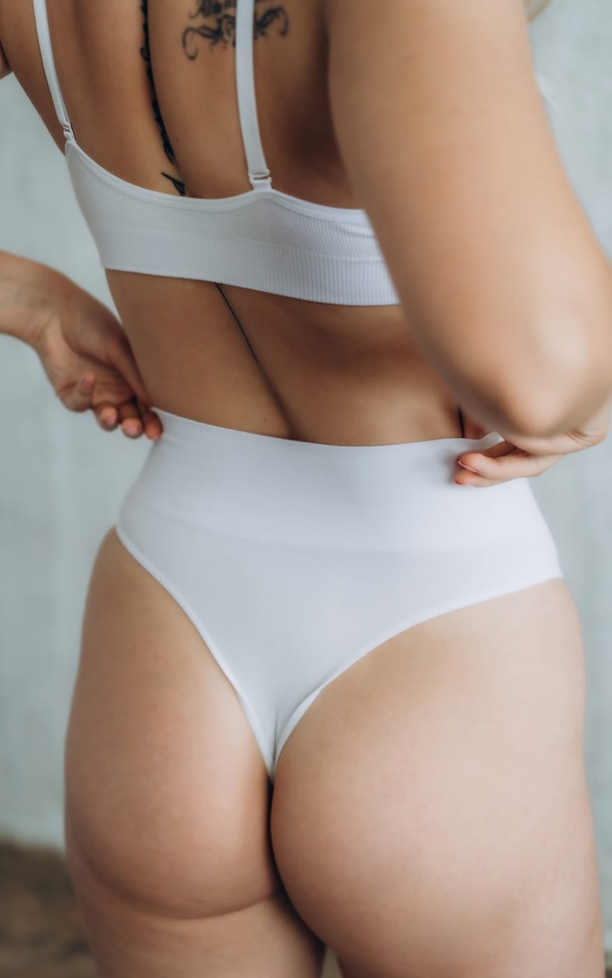 <span font-family="lora" weight="bold" font-size="medium">Pohodlná tanga? Ano, prosím!</span>